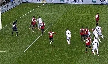 【意甲】C罗32分钟完美帽子戏法 尤文图斯3比1客胜